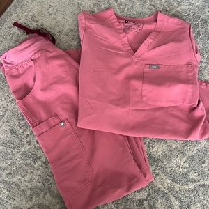 Figs scrubs set